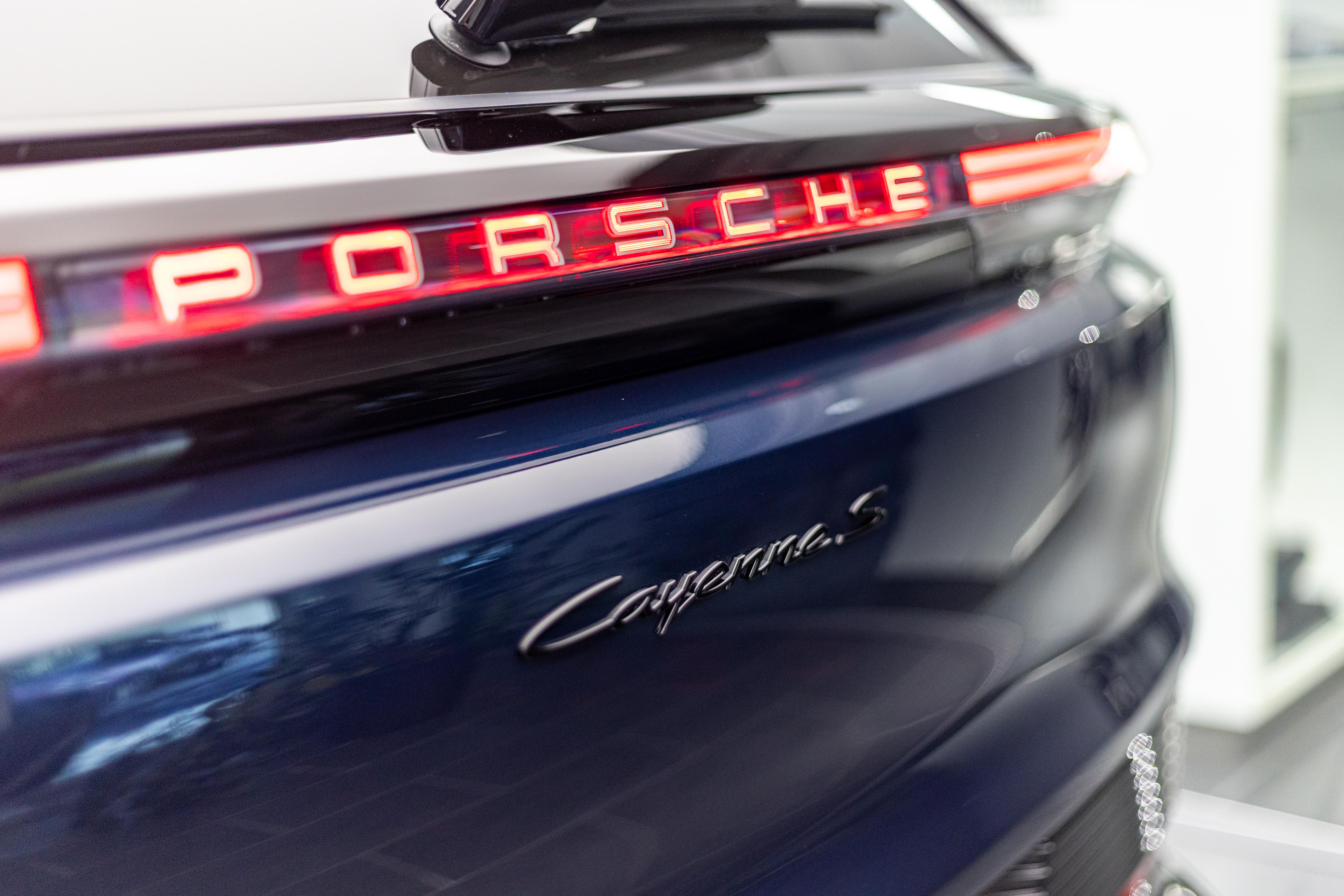 Porsche Cayenne S Electric
