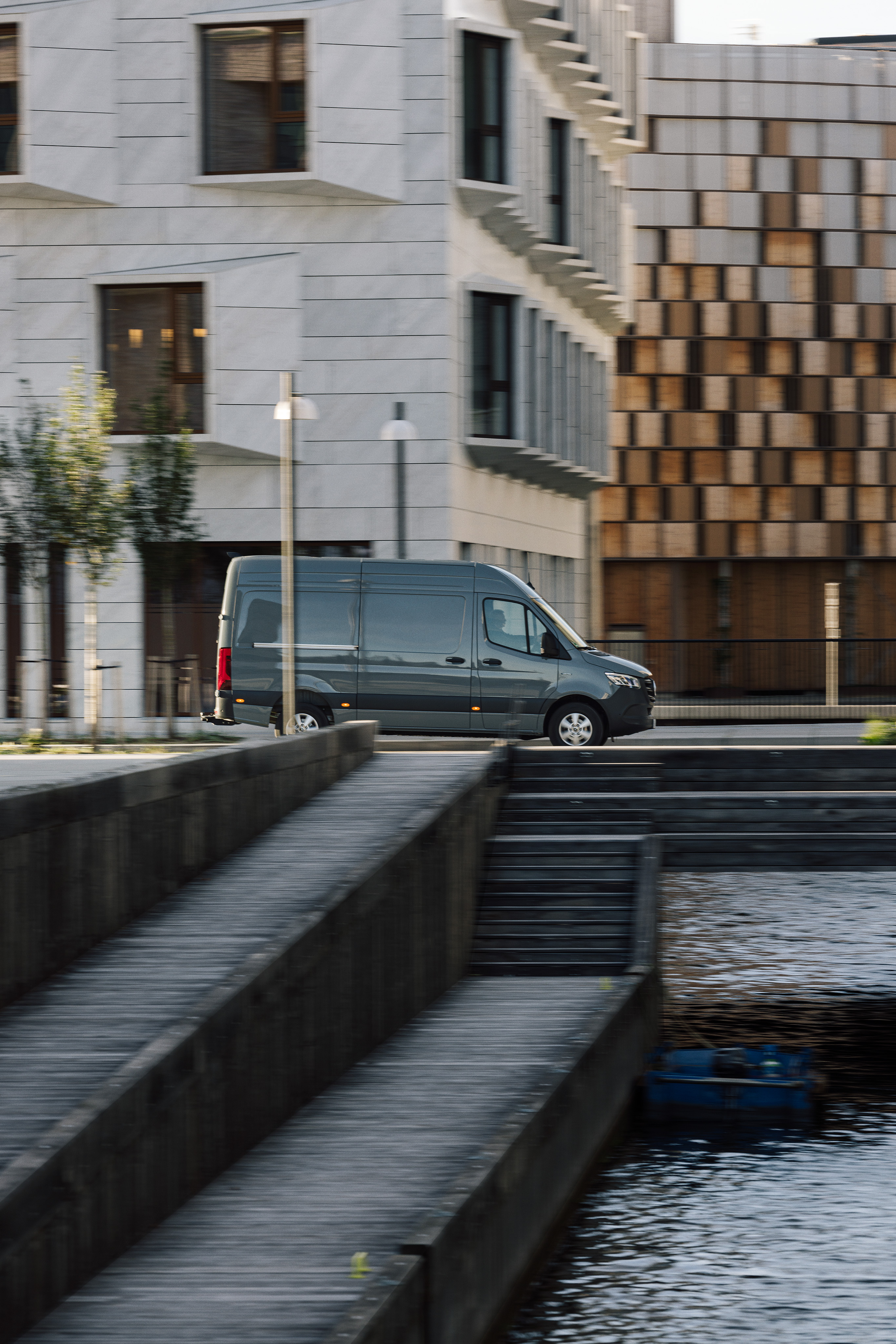 2024_MB_Vans_eSprinter_Sk_X4A1808 original
