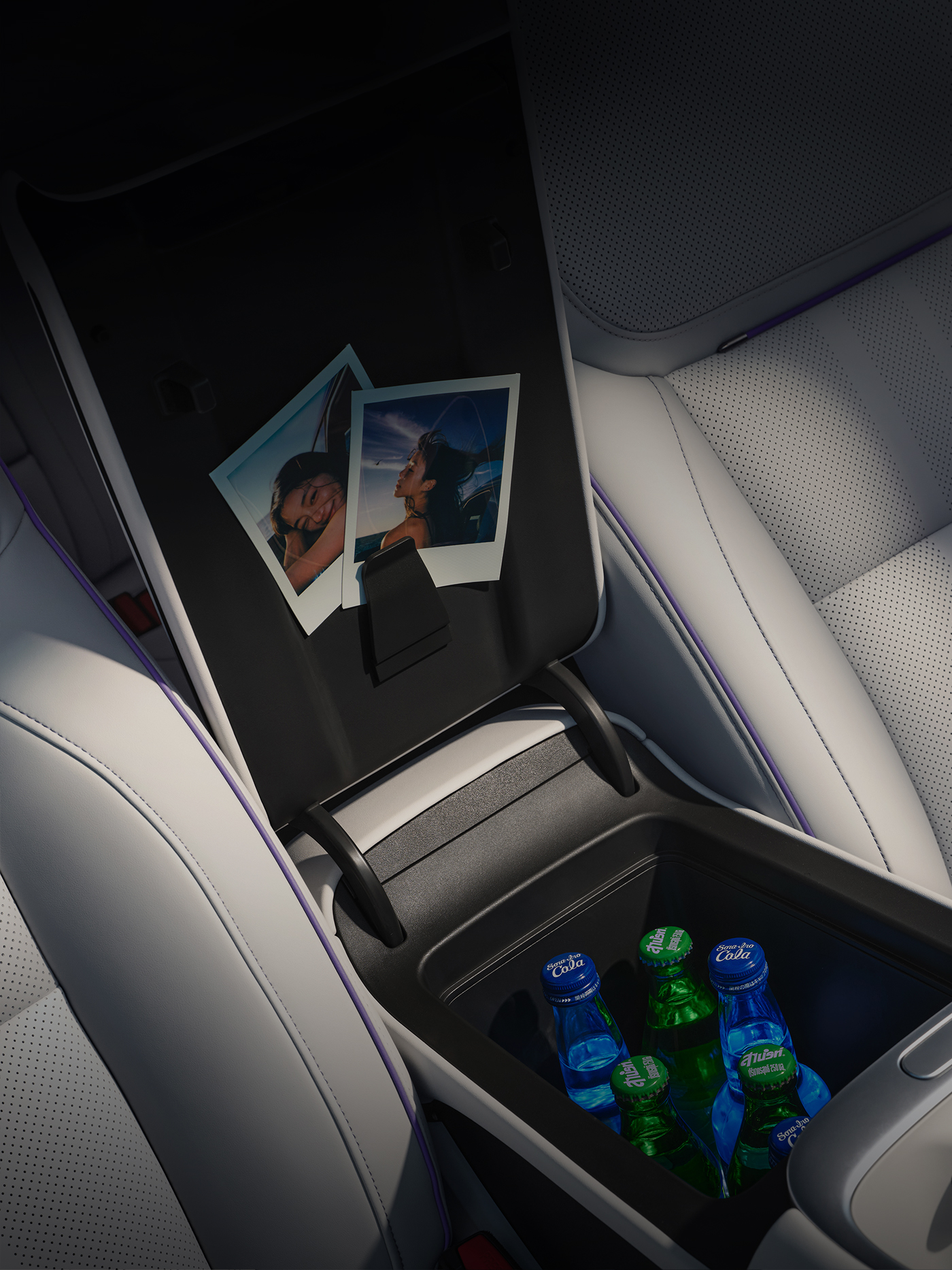 Clean_Spacious Center Console