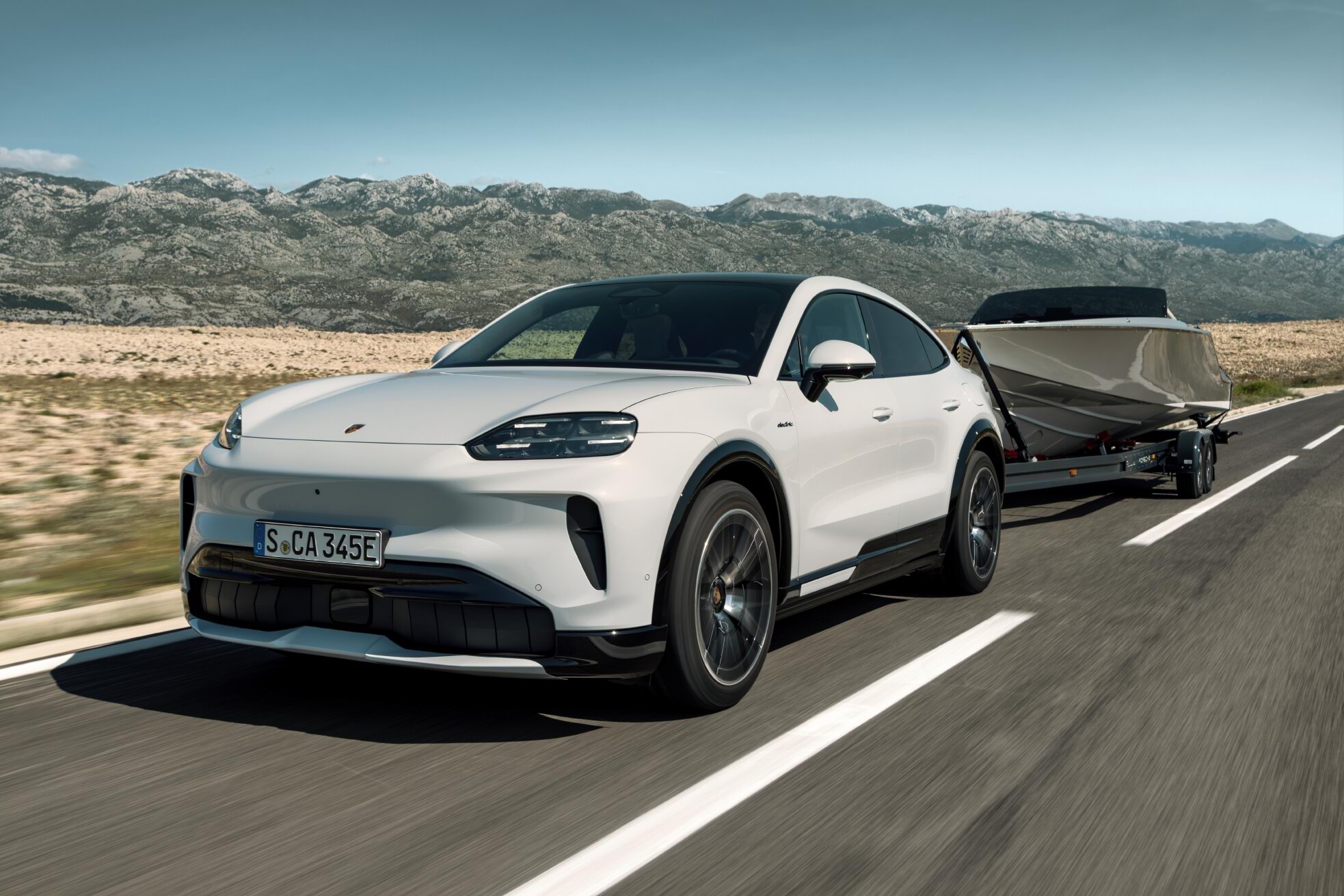 Porsche Cayenne Electric med henger